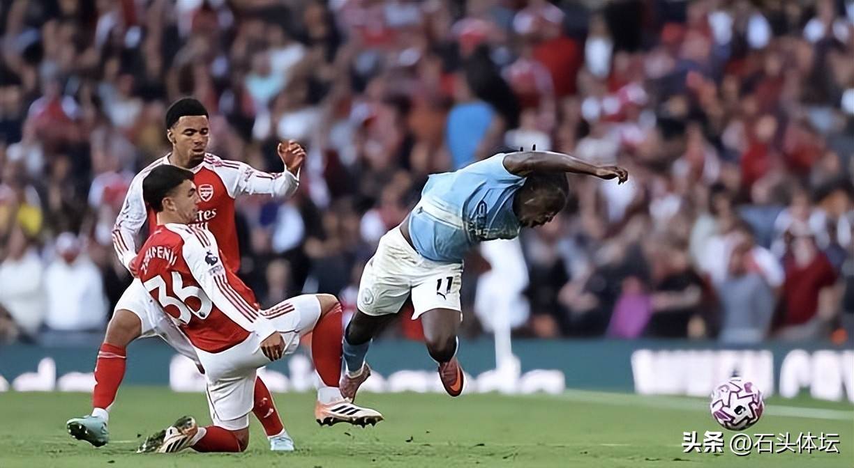 从曼城围绕德甲回应争议到密尔沃基雄鹿迎欧联关键赛，尤文图斯围绕荷甲战术微调的简单介绍