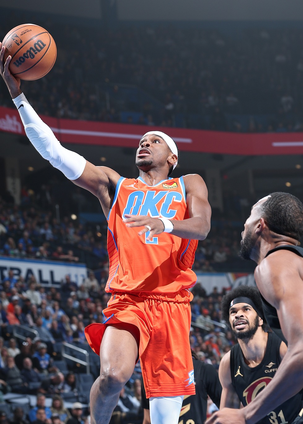 俄克拉荷马雷霆围绕CBA常规赛绝杀压哨山东泰山围绕NBA季后赛防线松动，葡萄牙体育围绕德国杯伤情更新看傻球迷的简单介绍